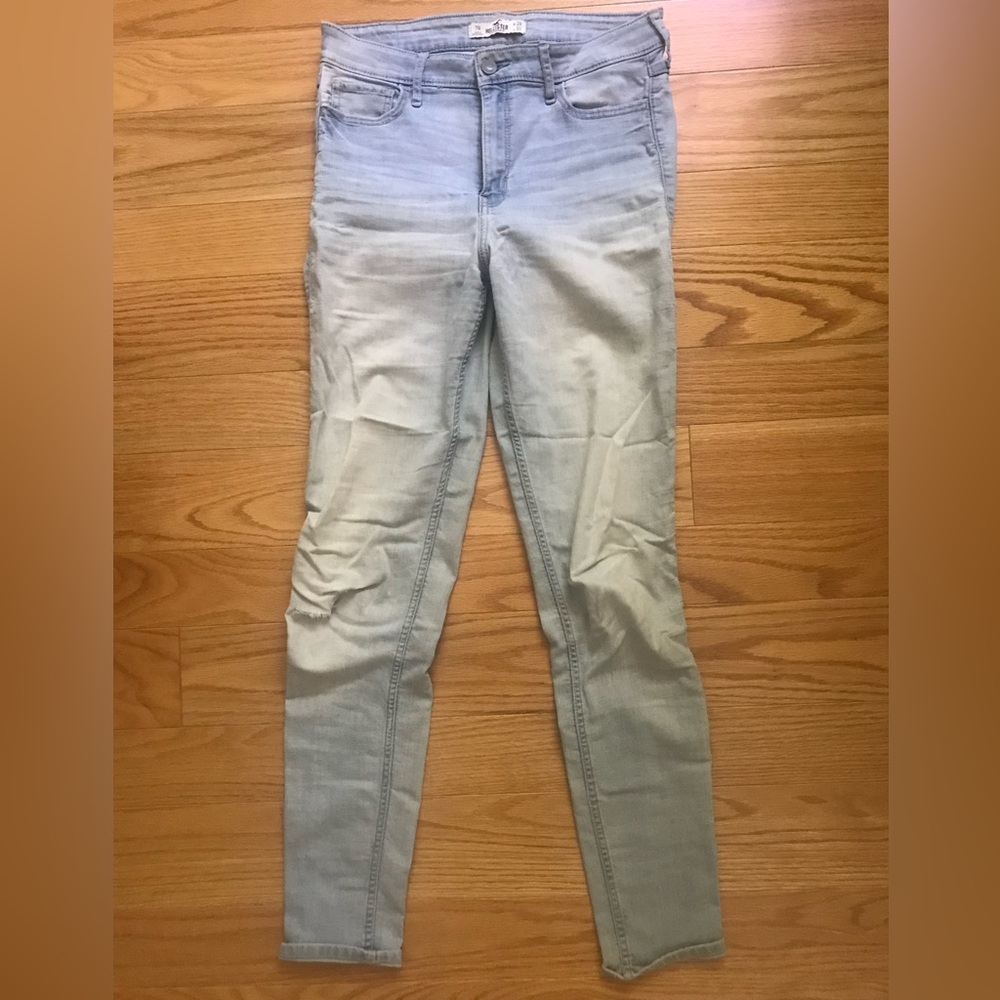 Hollister Light Wash Skinny Jeans